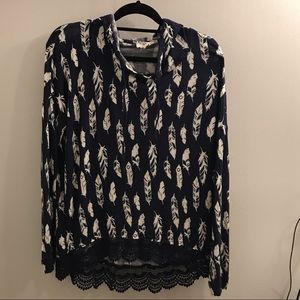 Women’s Hooded Shirt